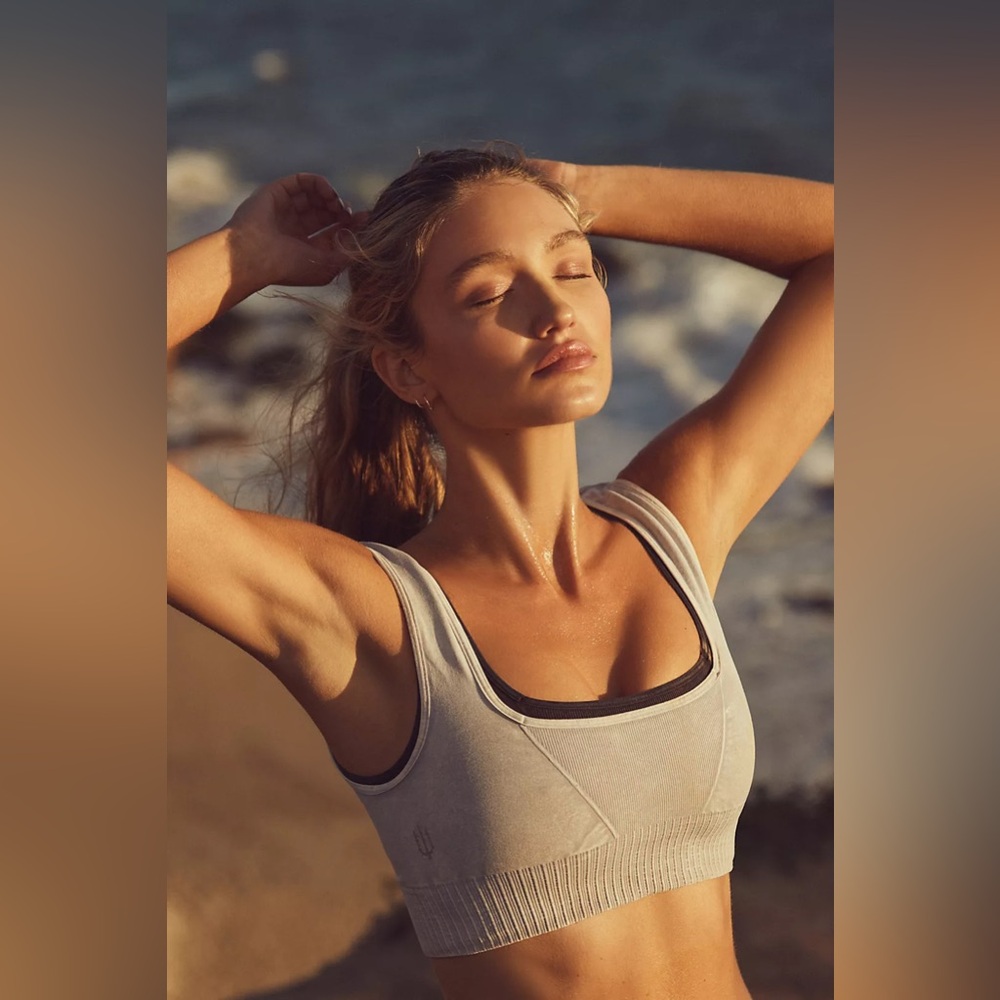 FP Movement by Free People Good Karma Square-Neck Bra in Ice Grey
